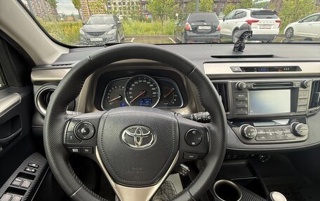 Toyota RAV4, 2014 год, 1 890 000 рублей, 24 фотография