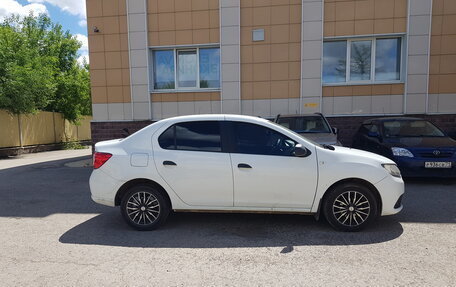 Renault Logan II, 2017 год, 520 000 рублей, 9 фотография
