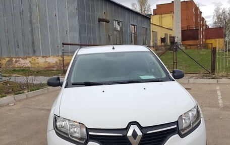 Renault Logan II, 2017 год, 520 000 рублей, 3 фотография