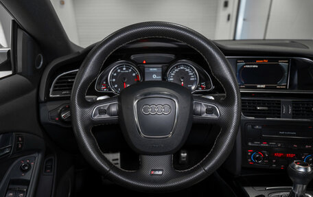 Audi RS 5, 2011 год, 2 900 000 рублей, 10 фотография