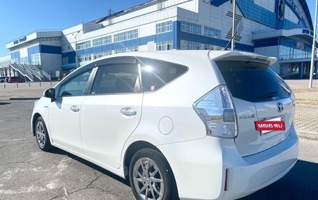 Toyota Prius Alpha I (ZVW40/41), 2014 год, 1 100 000 рублей, 7 фотография