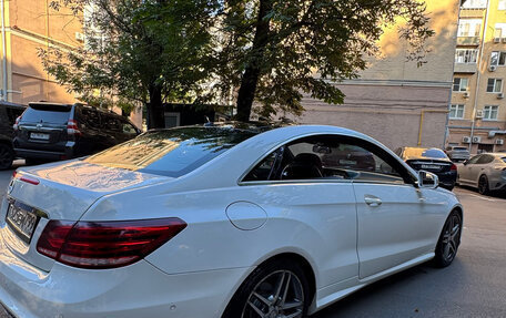 Mercedes-Benz E-Класс, 2015 год, 2 250 000 рублей, 13 фотография