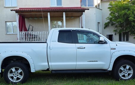 Toyota Tundra II, 2009 год, 2 950 000 рублей, 2 фотография