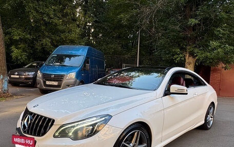 Mercedes-Benz E-Класс, 2015 год, 2 250 000 рублей, 20 фотография