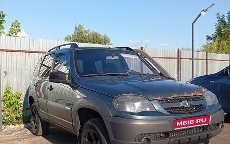 Chevrolet Niva I рестайлинг, 2011 год, 410 000 рублей, 1 фотография