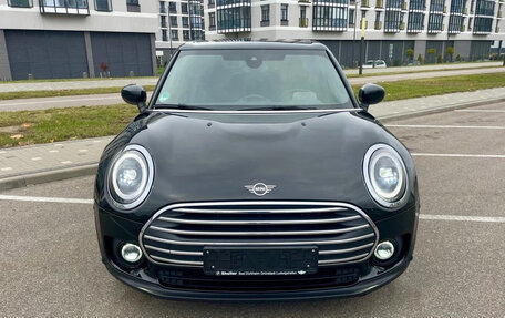 MINI Clubman, 2021 год, 2 185 000 рублей, 3 фотография
