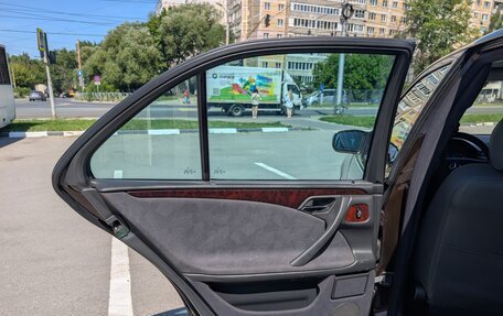 Mercedes-Benz E-Класс, 2000 год, 770 000 рублей, 24 фотография