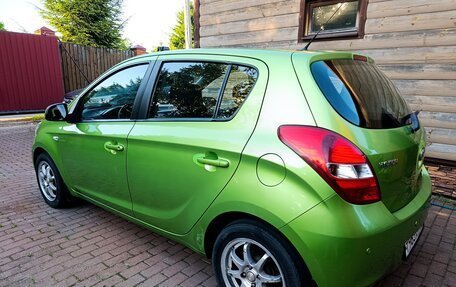 Hyundai i20 IB рестайлинг, 2010 год, 625 000 рублей, 2 фотография