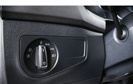 Volkswagen Tiguan II, 2018 год, 2 299 000 рублей, 21 фотография