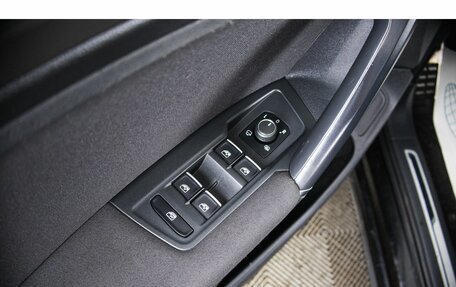 Volkswagen Tiguan II, 2018 год, 2 299 000 рублей, 23 фотография