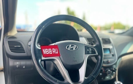 Hyundai Solaris II рестайлинг, 2015 год, 950 000 рублей, 9 фотография