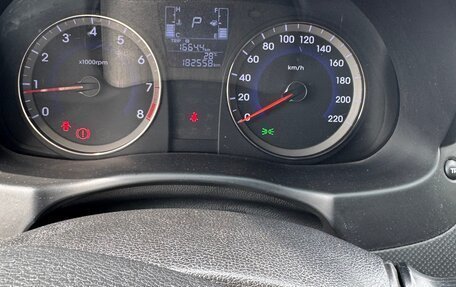 Hyundai Solaris II рестайлинг, 2015 год, 900 000 рублей, 8 фотография