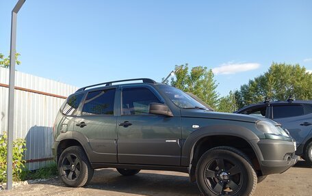 Chevrolet Niva I рестайлинг, 2011 год, 410 000 рублей, 10 фотография