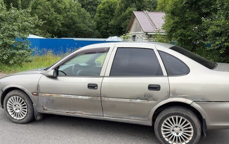 Opel Vectra B рестайлинг, 1995 год, 45 000 рублей, 6 фотография