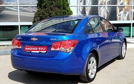 Chevrolet Cruze II, 2011 год, 900 000 рублей, 5 фотография