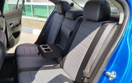 Chevrolet Cruze II, 2011 год, 900 000 рублей, 24 фотография