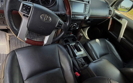 Toyota Land Cruiser Prado 150 рестайлинг 2, 2016 год, 4 900 000 рублей, 3 фотография