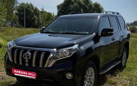 Toyota Land Cruiser Prado 150 рестайлинг 2, 2016 год, 4 900 000 рублей, 13 фотография