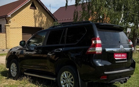 Toyota Land Cruiser Prado 150 рестайлинг 2, 2016 год, 4 900 000 рублей, 15 фотография