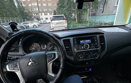 Mitsubishi L200 IV рестайлинг, 2022 год, 2 300 000 рублей, 6 фотография