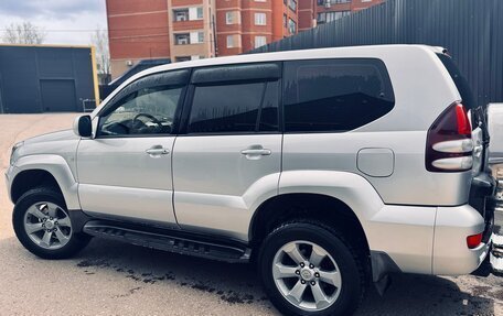 Toyota Land Cruiser Prado 120 рестайлинг, 2007 год, 1 790 000 рублей, 9 фотография