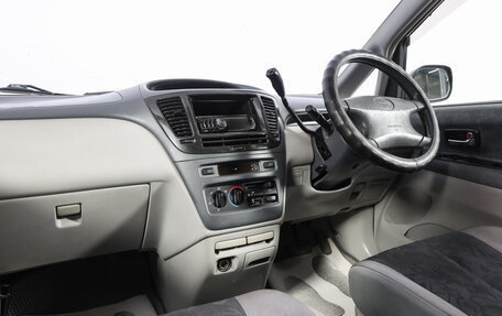 Toyota Nadia, 2000 год, 629 000 рублей, 9 фотография