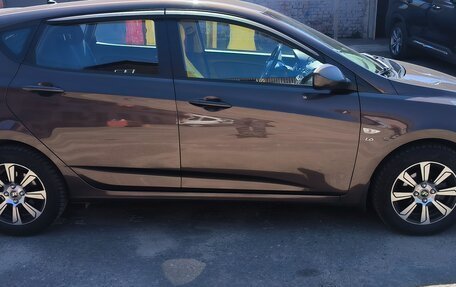 Hyundai Solaris II рестайлинг, 2014 год, 1 050 000 рублей, 18 фотография