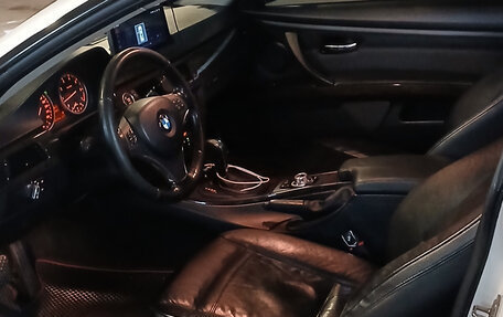 BMW 3 серия, 2011 год, 920 000 рублей, 13 фотография