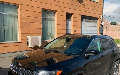 Jeep Compass II, 2018 год, 1 555 000 рублей, 2 фотография