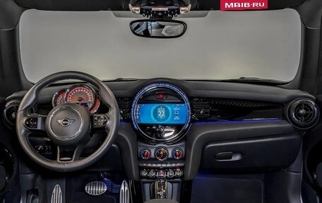MINI Hatch, 2022 год, 1 940 000 рублей, 19 фотография