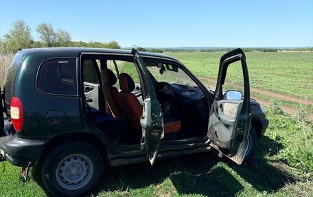 Chevrolet Niva I рестайлинг, 2004 год, 150 000 рублей, 9 фотография