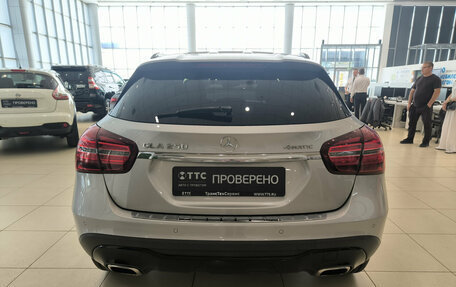 Mercedes-Benz GLA, 2017 год, 2 342 000 рублей, 10 фотография