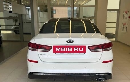KIA Optima IV, 2019 год, 1 800 000 рублей, 5 фотография