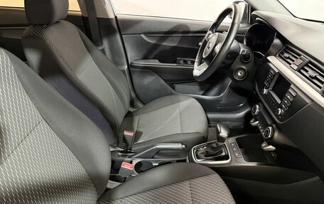 KIA Rio IV, 2019 год, 1 699 000 рублей, 10 фотография