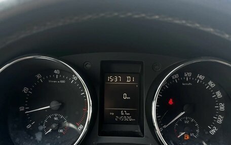 Skoda Yeti I рестайлинг, 2011 год, 707 000 рублей, 12 фотография