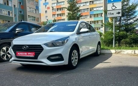 Hyundai Solaris II рестайлинг, 2019 год, 920 000 рублей, 3 фотография