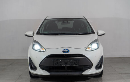 Toyota Aqua I, 2019 год, 950 000 рублей, 2 фотография