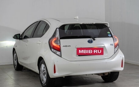 Toyota Aqua I, 2019 год, 950 000 рублей, 7 фотография