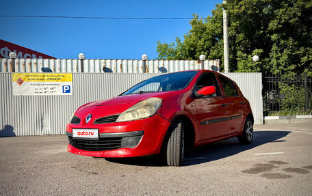 Renault Clio III, 2006 год, 300 000 рублей, 2 фотография