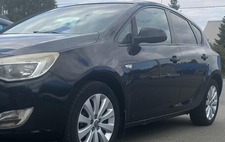 Opel Astra J, 2011 год, 600 000 рублей, 10 фотография