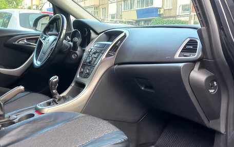 Opel Astra J, 2011 год, 600 000 рублей, 8 фотография