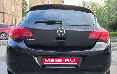Opel Astra J, 2011 год, 600 000 рублей, 5 фотография