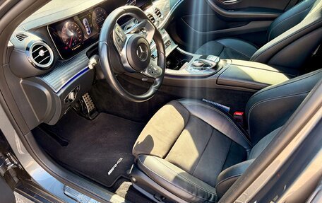 Mercedes-Benz E-Класс, 2018 год, 3 000 000 рублей, 5 фотография