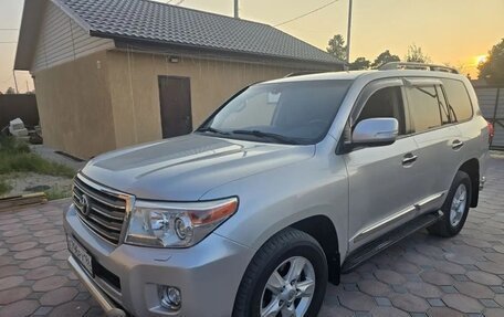 Toyota Land Cruiser 200, 2012 год, 3 200 000 рублей, 2 фотография