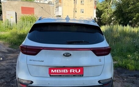KIA Sportage IV рестайлинг, 2019 год, 1 800 000 рублей, 3 фотография