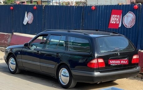 Mercedes-Benz E-Класс, 1999 год, 520 000 рублей, 3 фотография