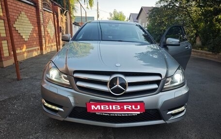 Mercedes-Benz C-Класс, 2015 год, 1 700 000 рублей, 2 фотография