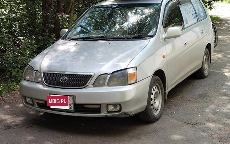 Toyota Gaia, 2002 год, 595 000 рублей, 2 фотография