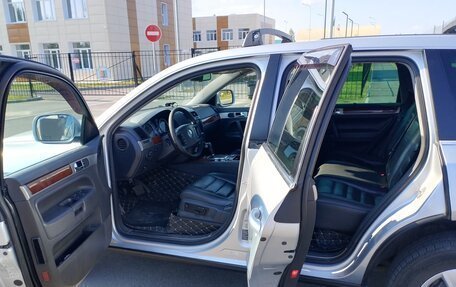 Volkswagen Touareg III, 2005 год, 750 000 рублей, 6 фотография