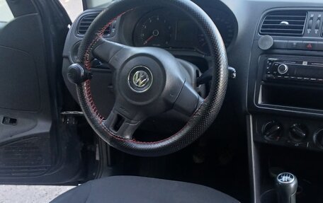Volkswagen Polo VI (EU Market), 2010 год, 375 000 рублей, 12 фотография
